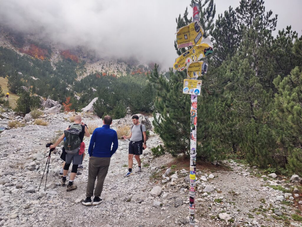 oplus_1048578 Valbona national park valley - hiking group